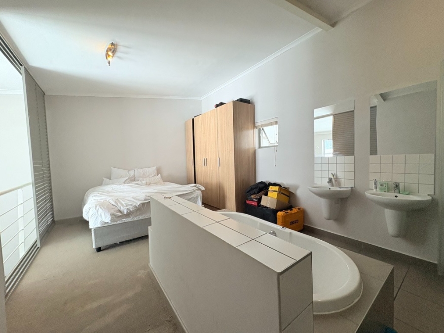 To Let 3 Bedroom Property for Rent in Salt River Western Cape